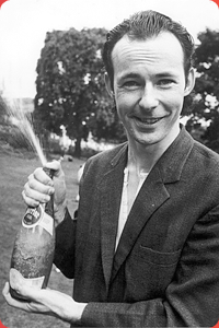 Best Comedy Show 1986 Winners with their award